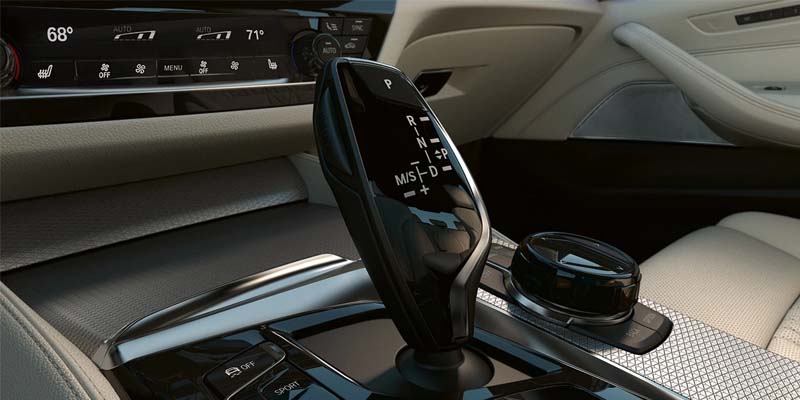 2024 BMW 5 series shifter